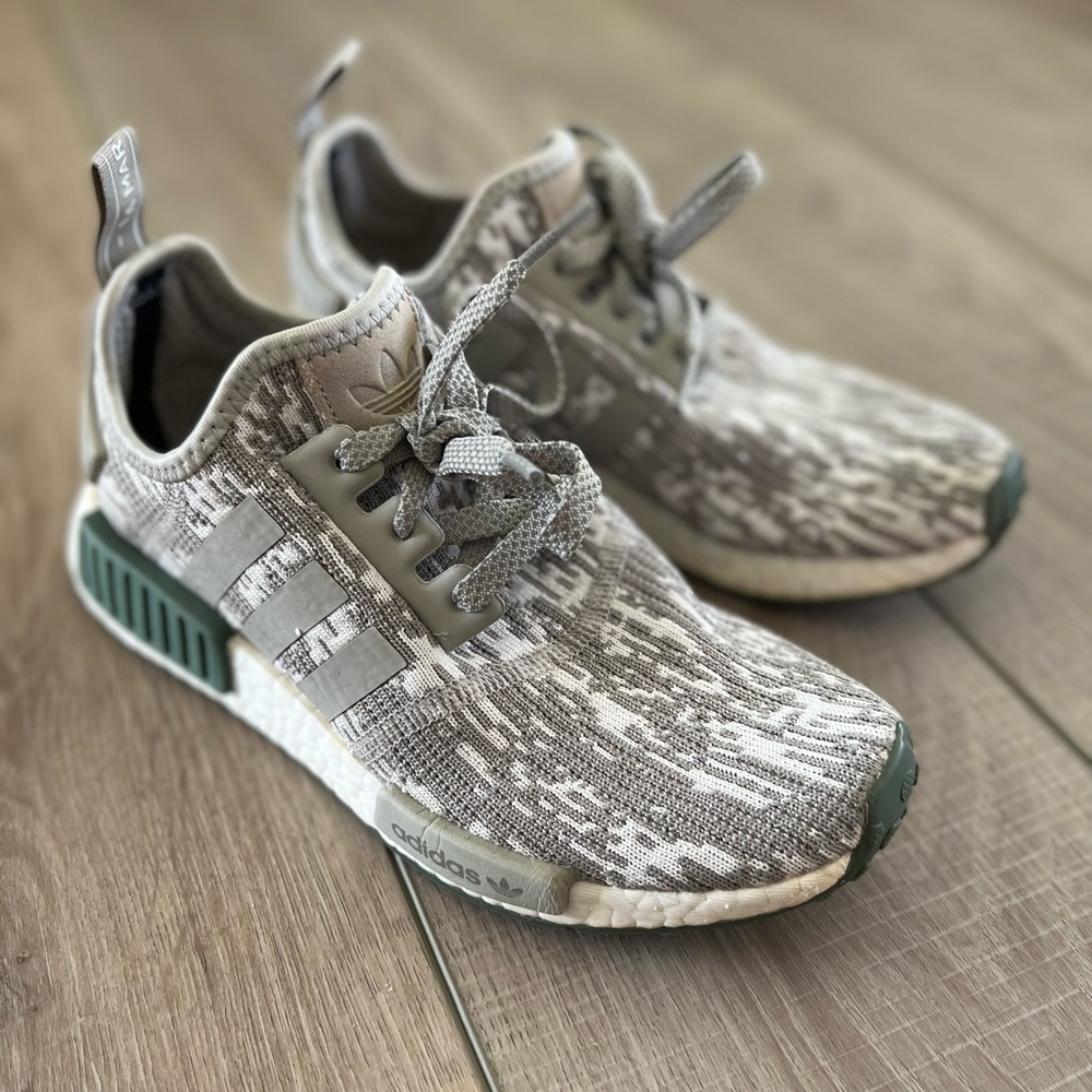 ADIDAS NMD R1